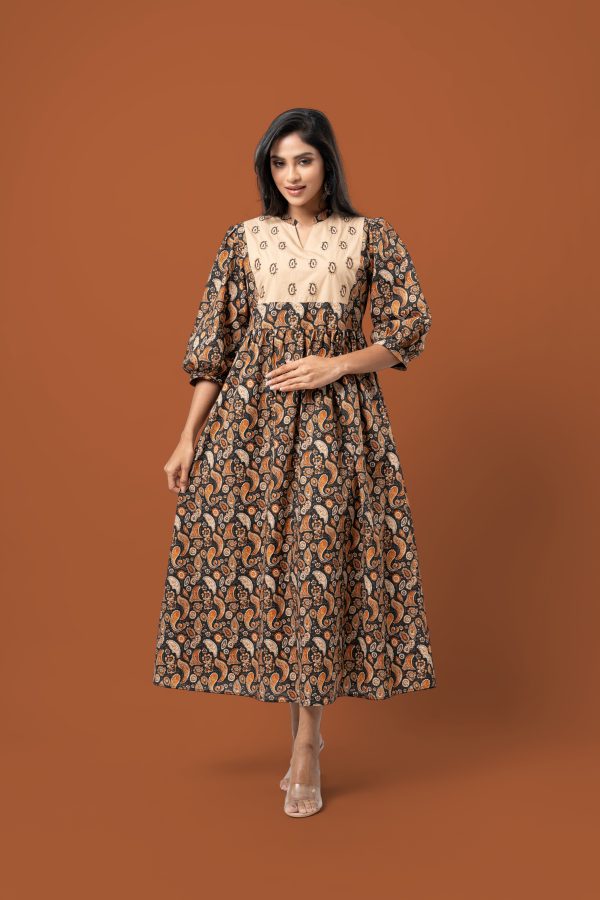 Two Tone Embroidered Maxi Dress - Image 2