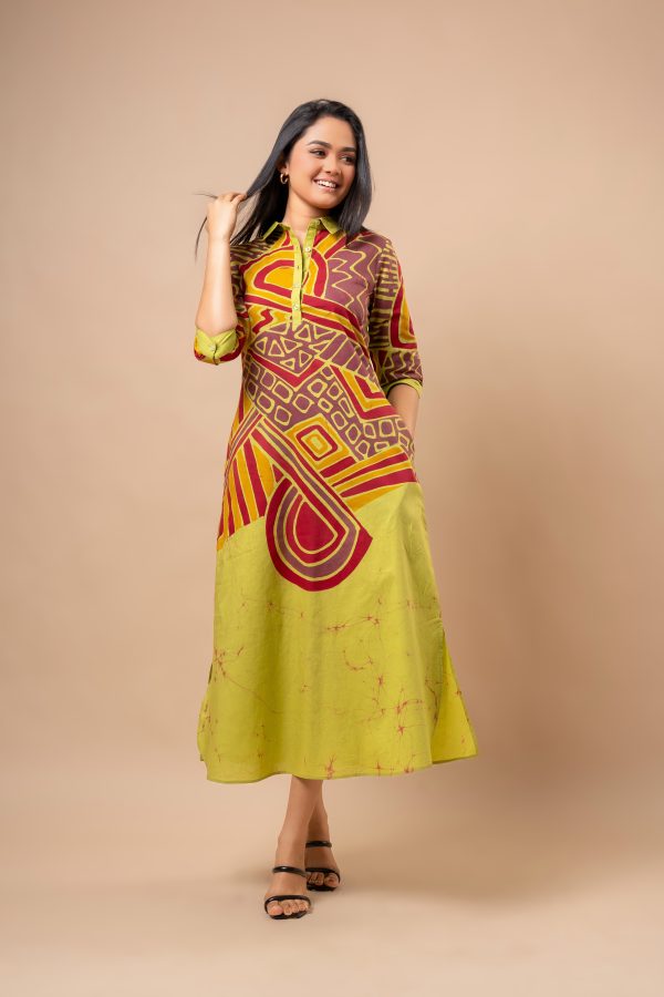Geometric Abstract Patterned Batik Maxi Dress - Image 5