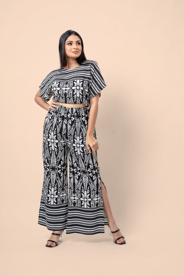 Geometric Floral Patterned Maggie Sleeve Top and Pants Set - Image 5