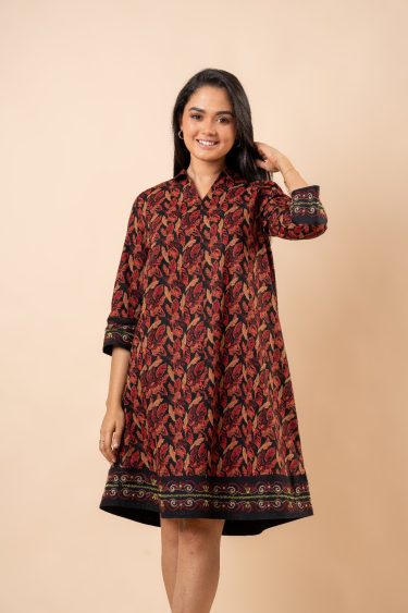 Contrast Embroidery Detail Collared Short Dress