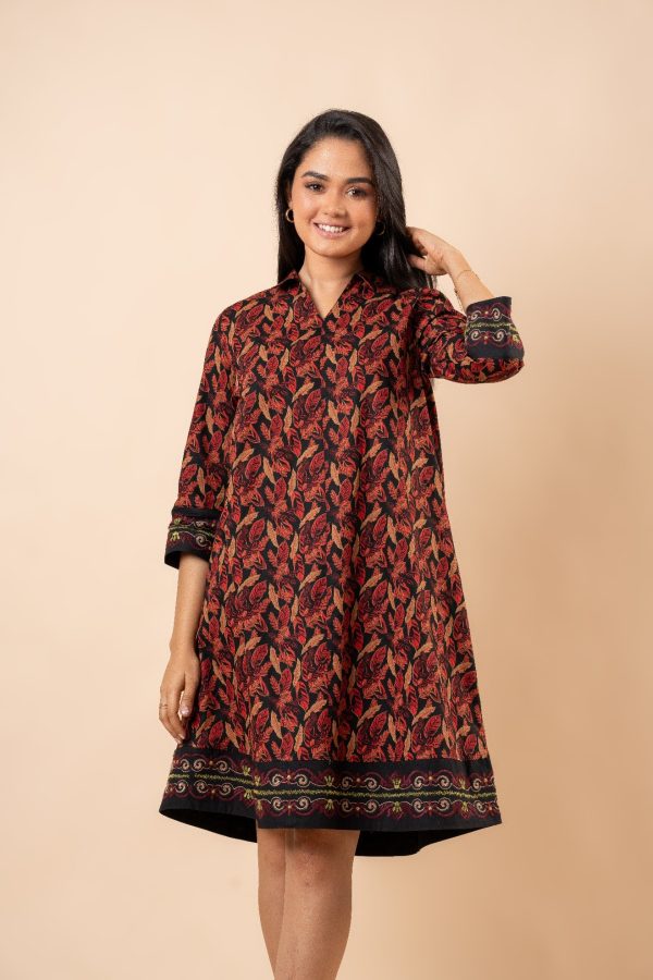 Contrast Embroidery Detail Collared Short Dress