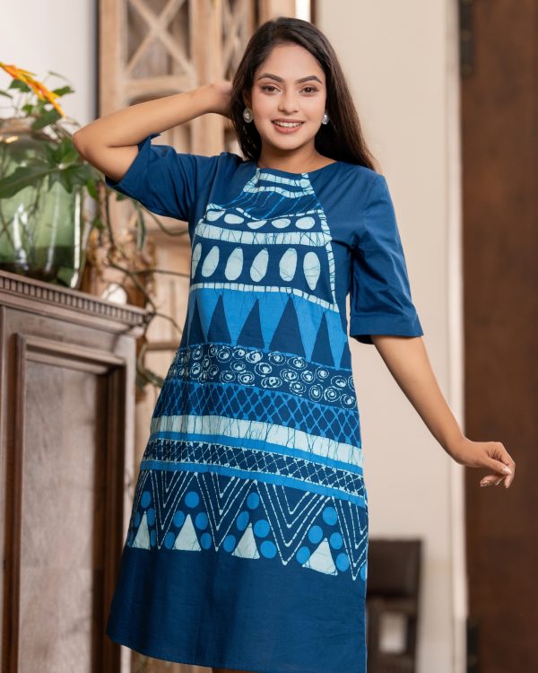 Geometric Patterned Batik Short Dress - Image 4
