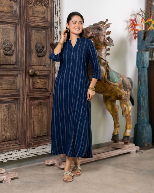 Stripe Patterned Notch Neck Maxi Dress - Image 3
