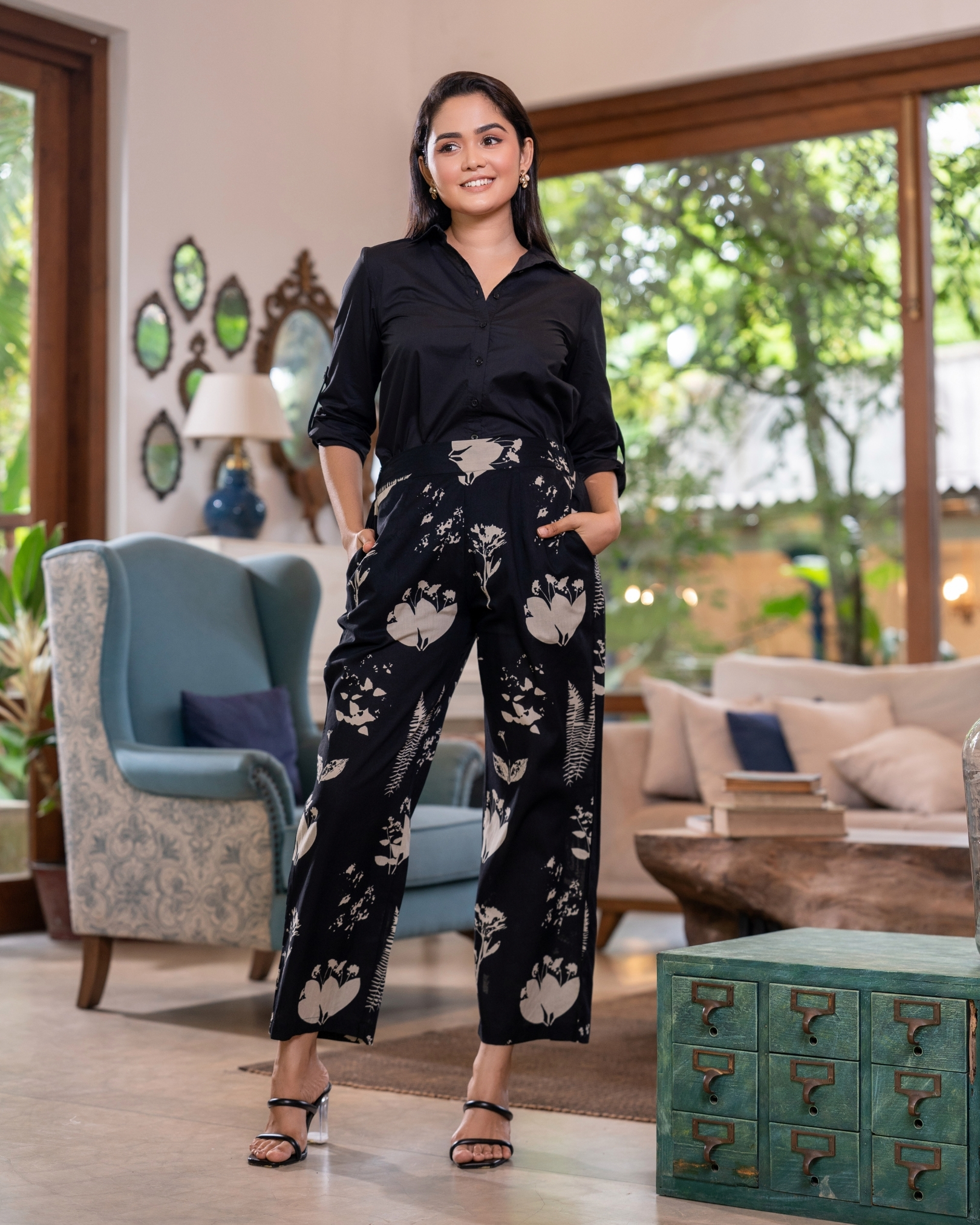 Floral Patterned Straight Leg Elastic Waist Pant - Image 4