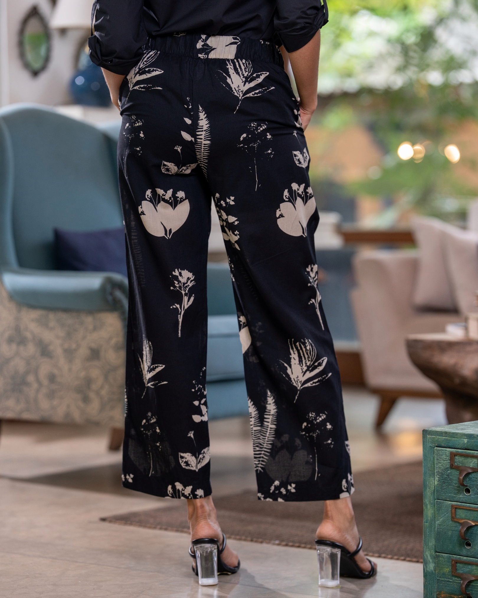Floral Patterned Straight Leg Elastic Waist Pant - Image 2