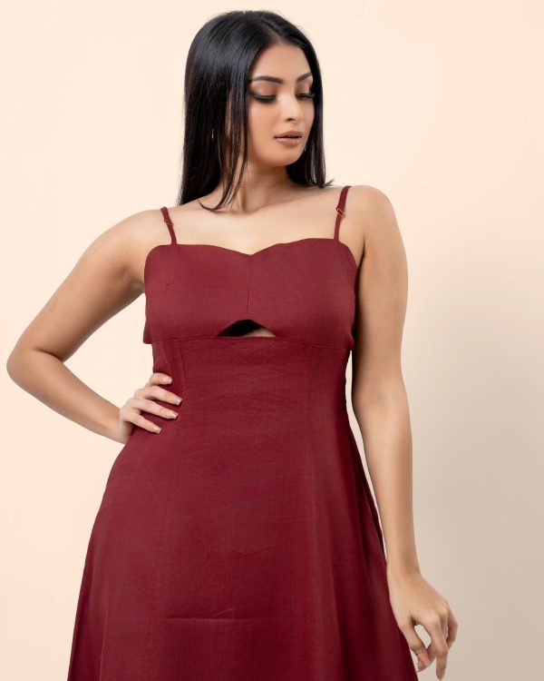 Front Cutout Detail Strappy Maxi Dress - Image 2