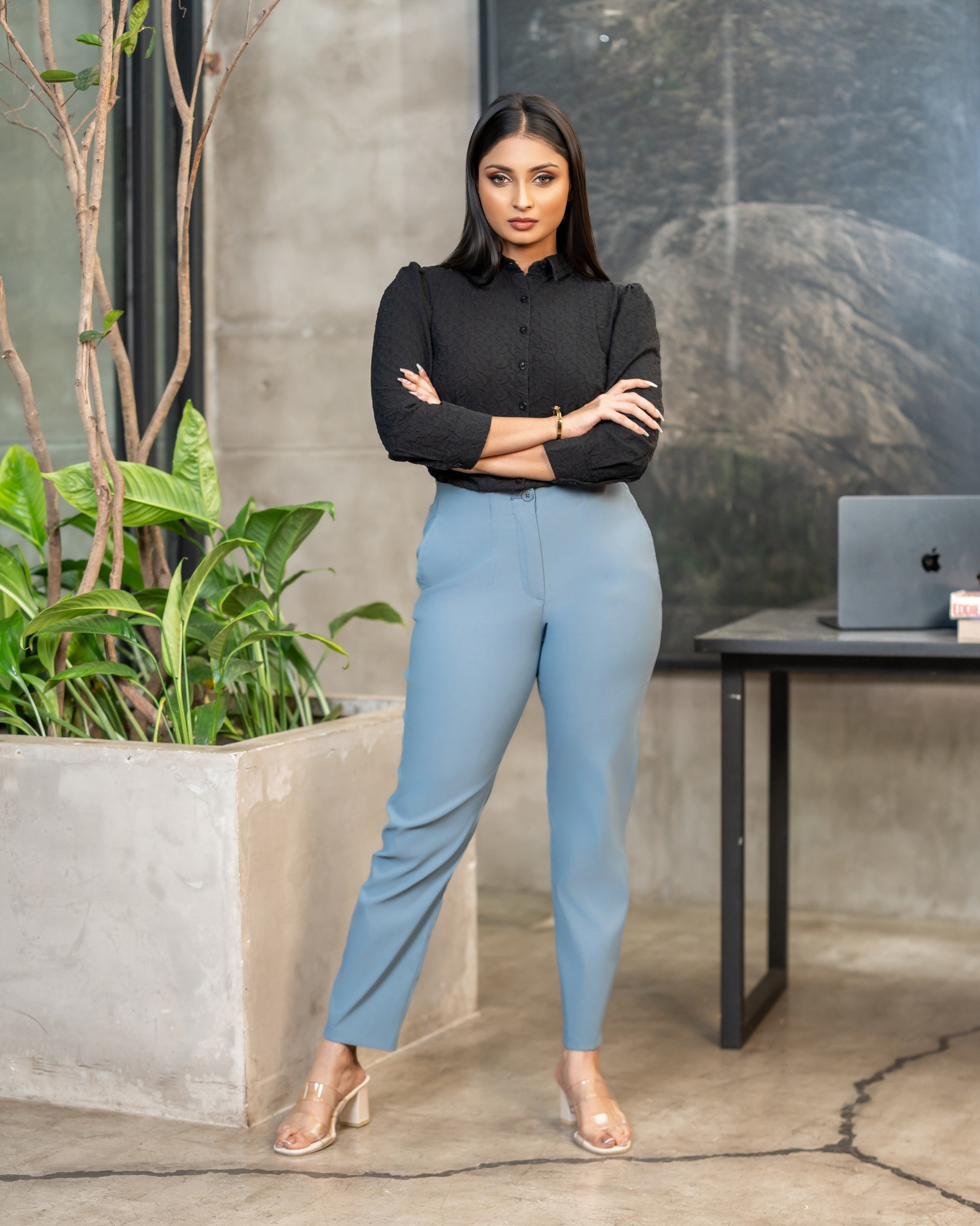 Pintuck Detailed Pencil Cut Office Pant - Image 2