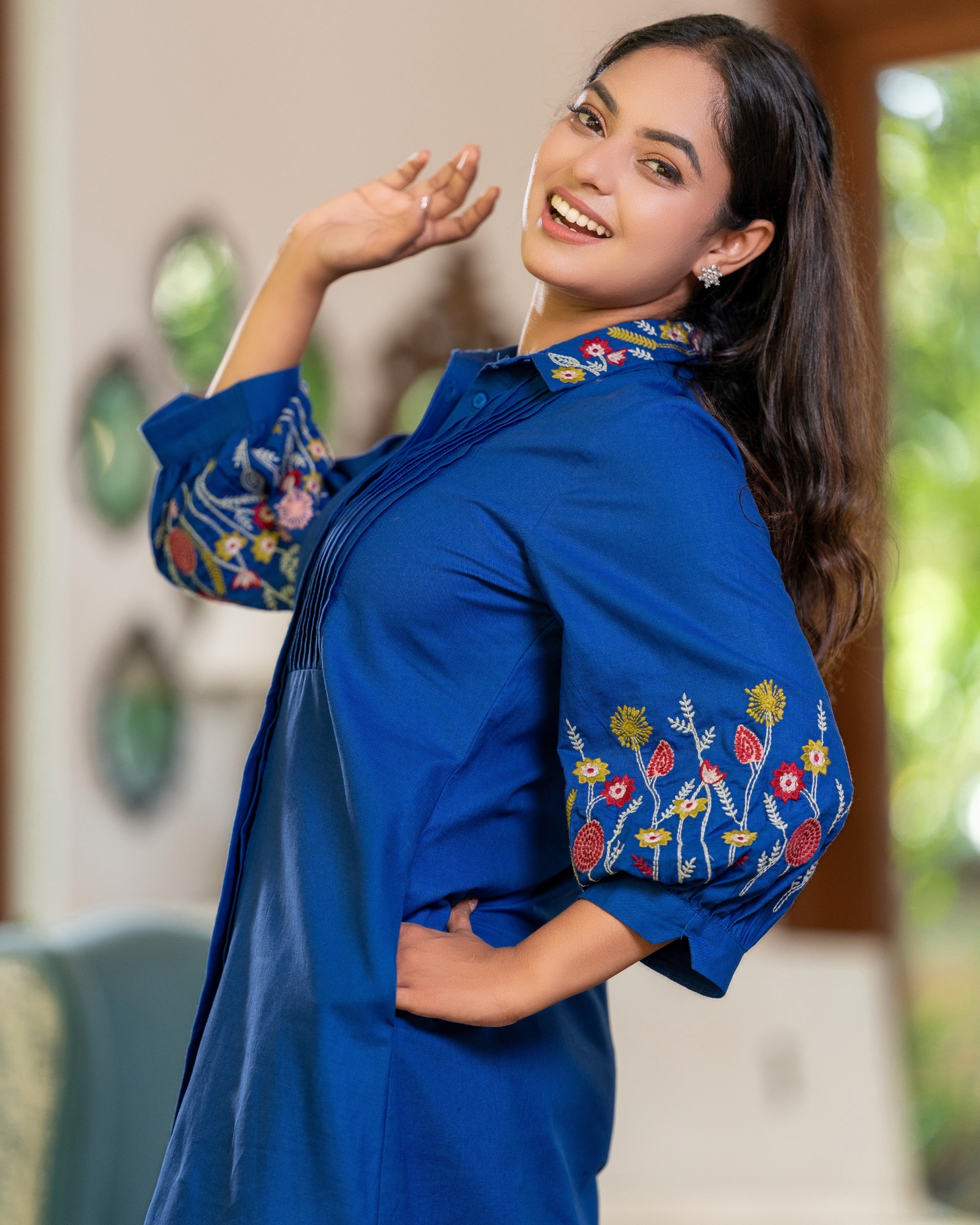 Floral Embroidered Pintuck Detail Short Shirt Dress - Image 6