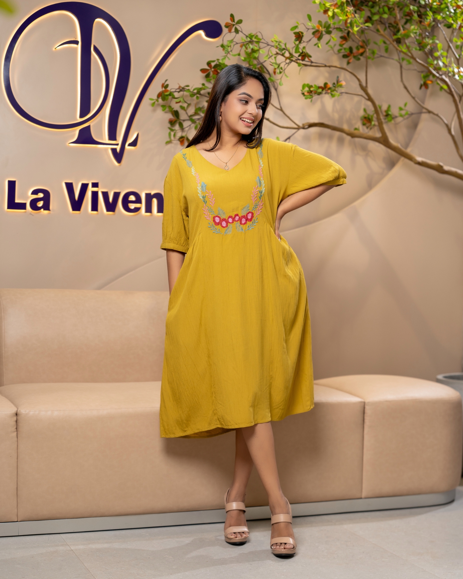 Floral Embroidery Detail Drop Shoulder Short Dress - Image 2