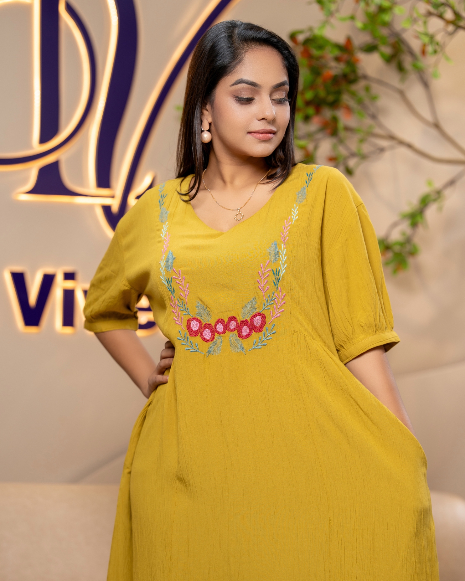 Floral Embroidery Detail Drop Shoulder Short Dress - Image 5