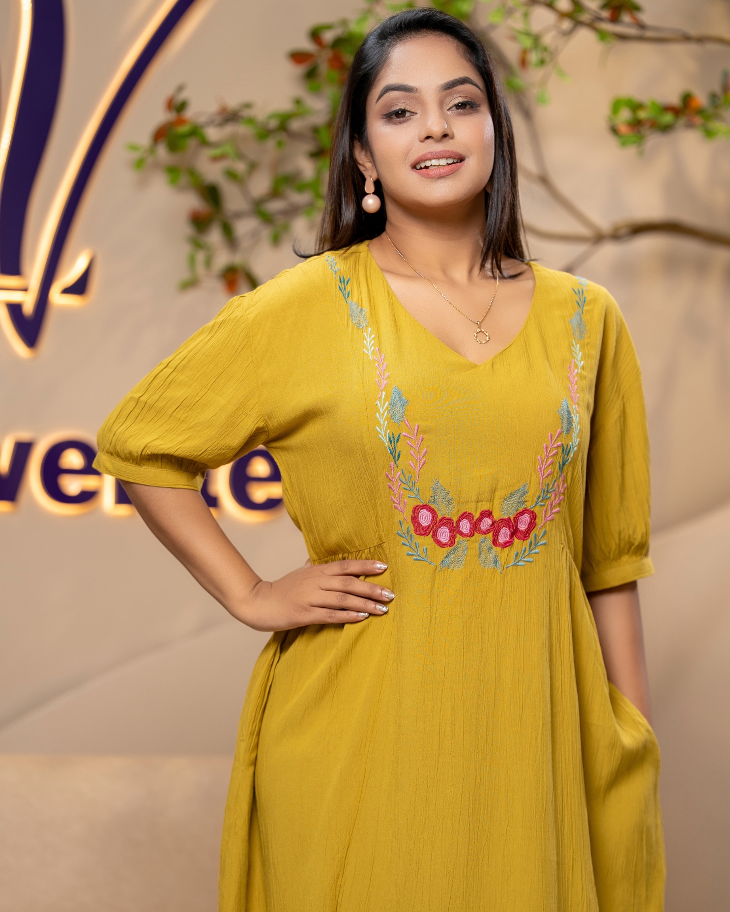 Floral Embroidery Detail Drop Shoulder Short Dress - Image 3