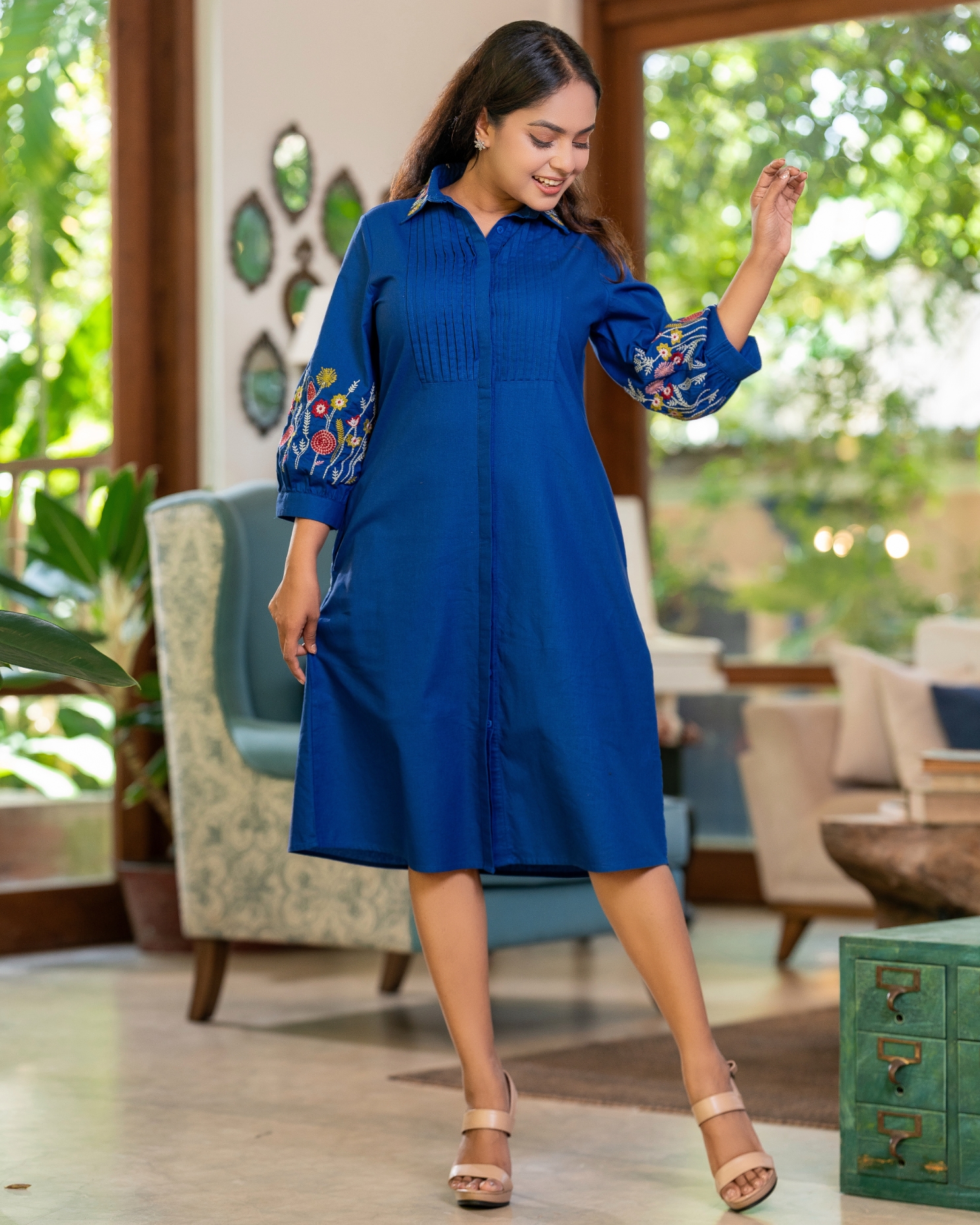 Floral Embroidered Pintuck Detail Short Shirt Dress - Image 2