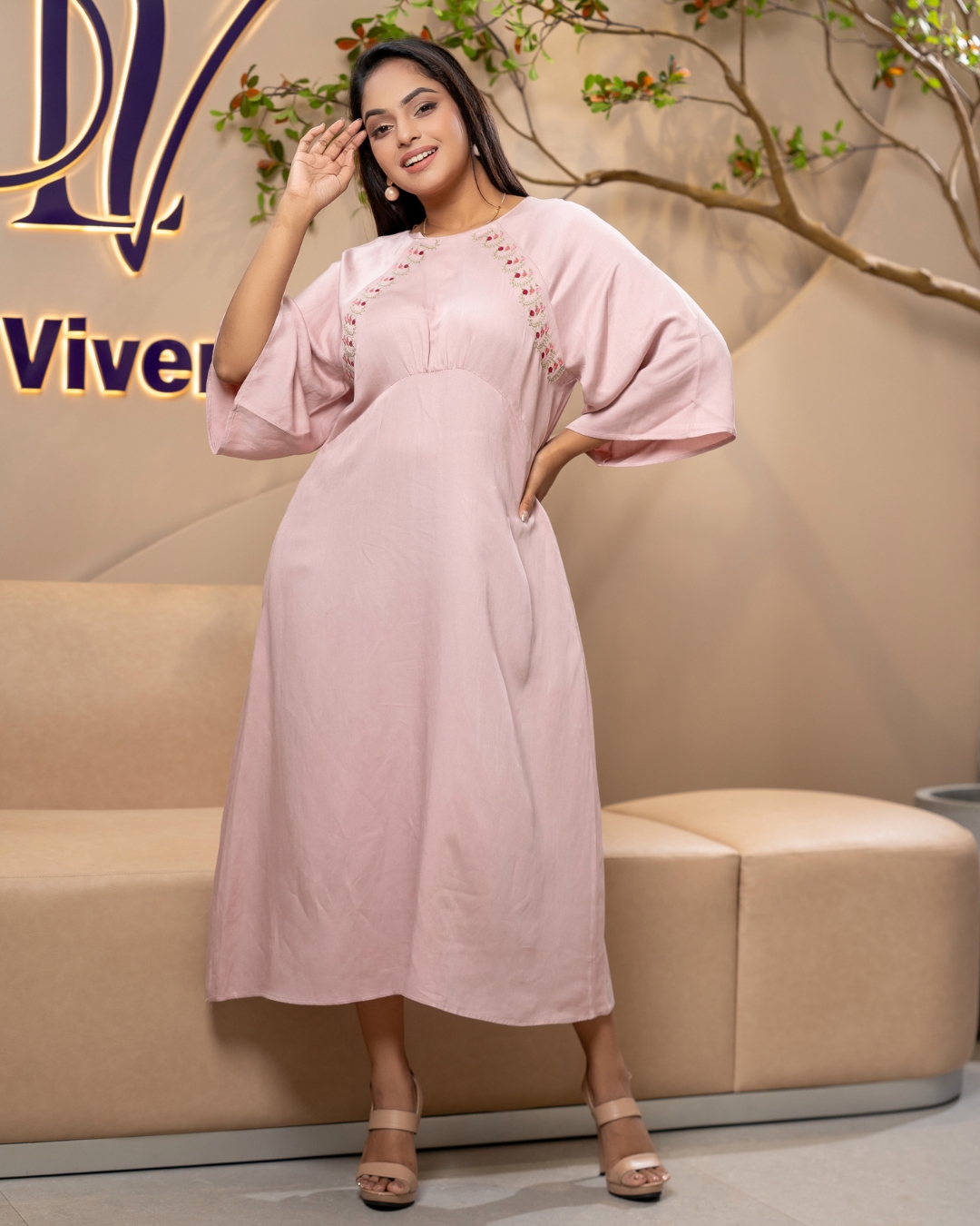 Raglan Sleeve Floral Embroidered Midi Dress - Image 5