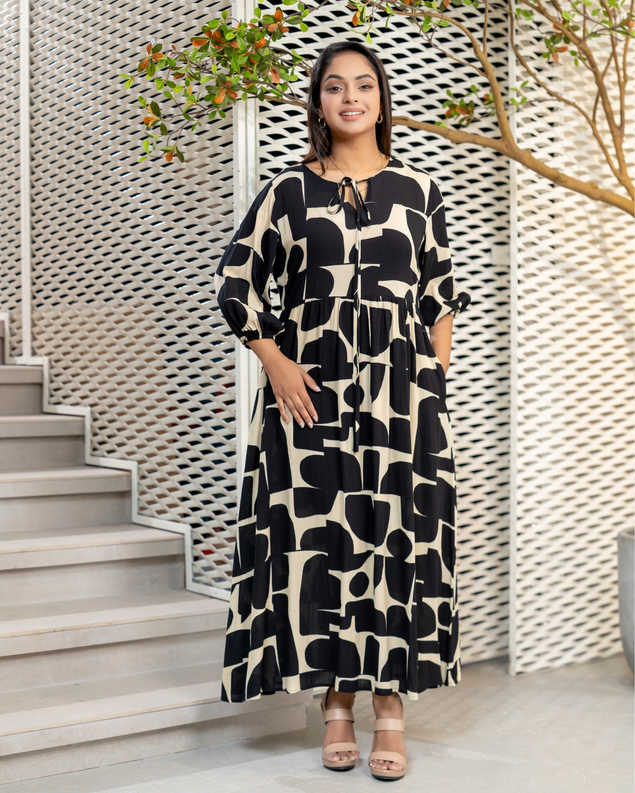 Puff Sleeve Tie-up Detail Maxi Dress - Image 4