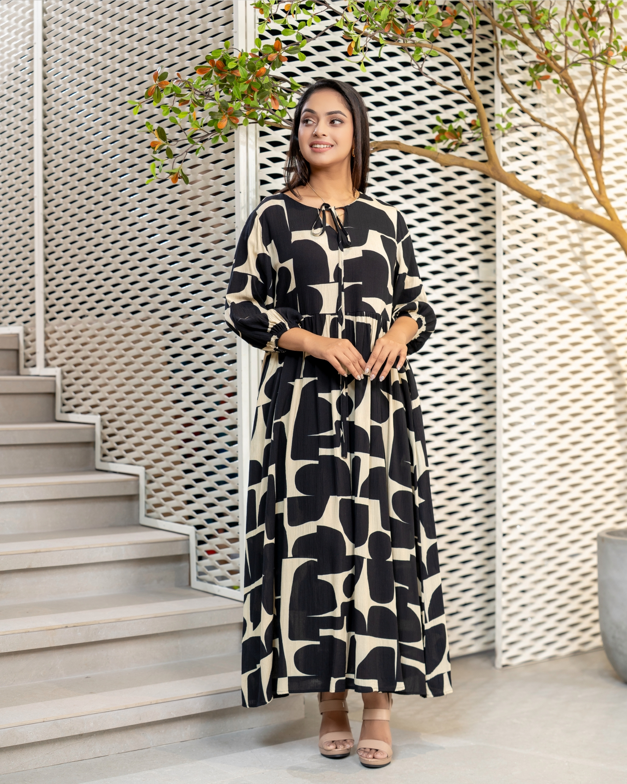 Puff Sleeve Tie-up Detail Maxi Dress - Image 3