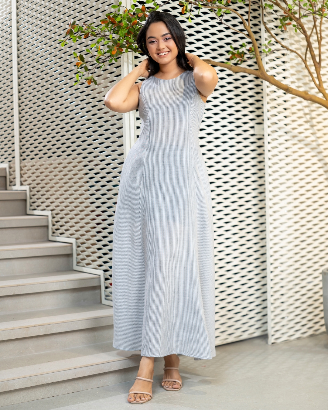 Striped Sleeveless Racerback Detailed Maxi Dress - Image 4