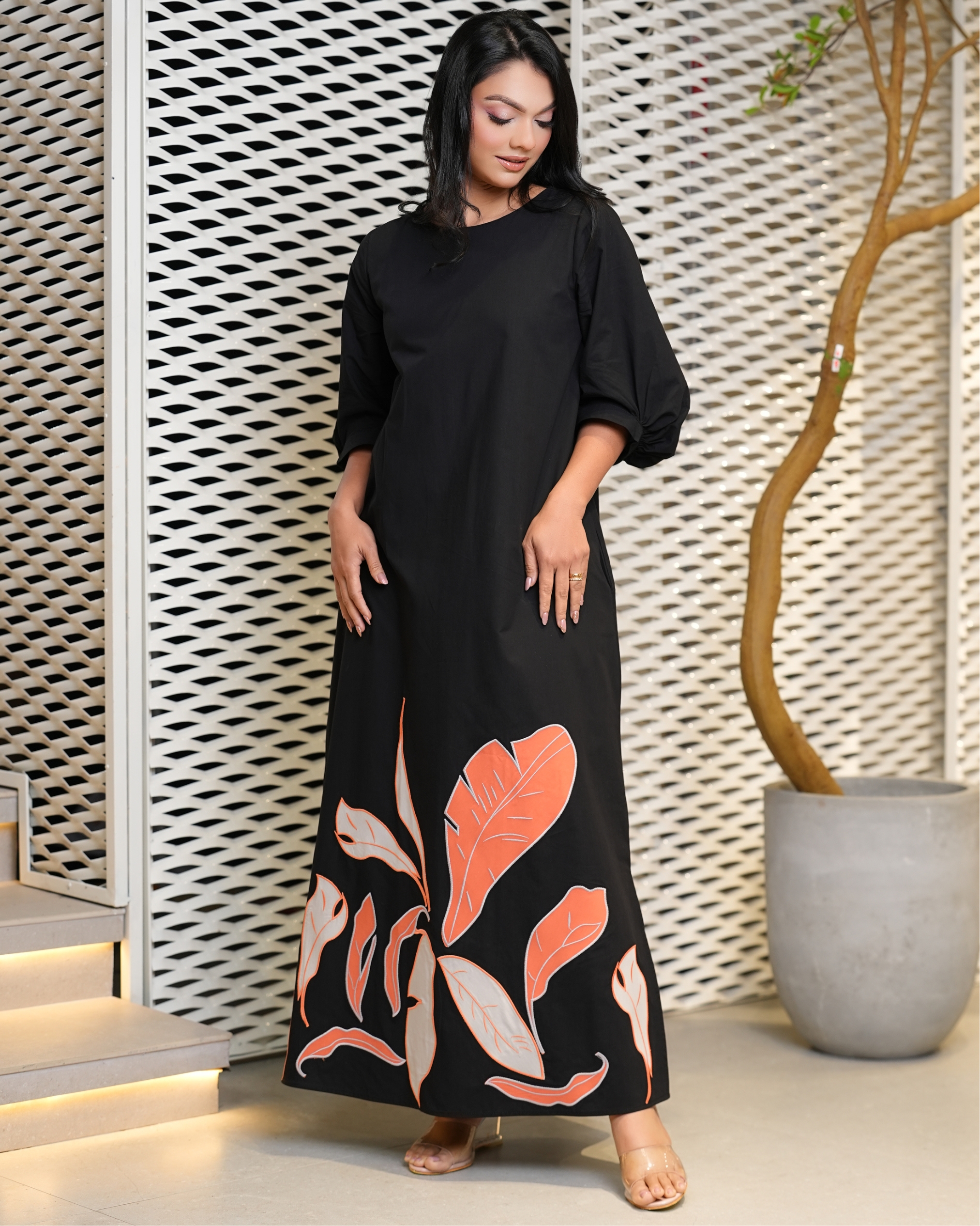 Leaf Applique Detail Puff Sleeve Maxi Dress - Image 4