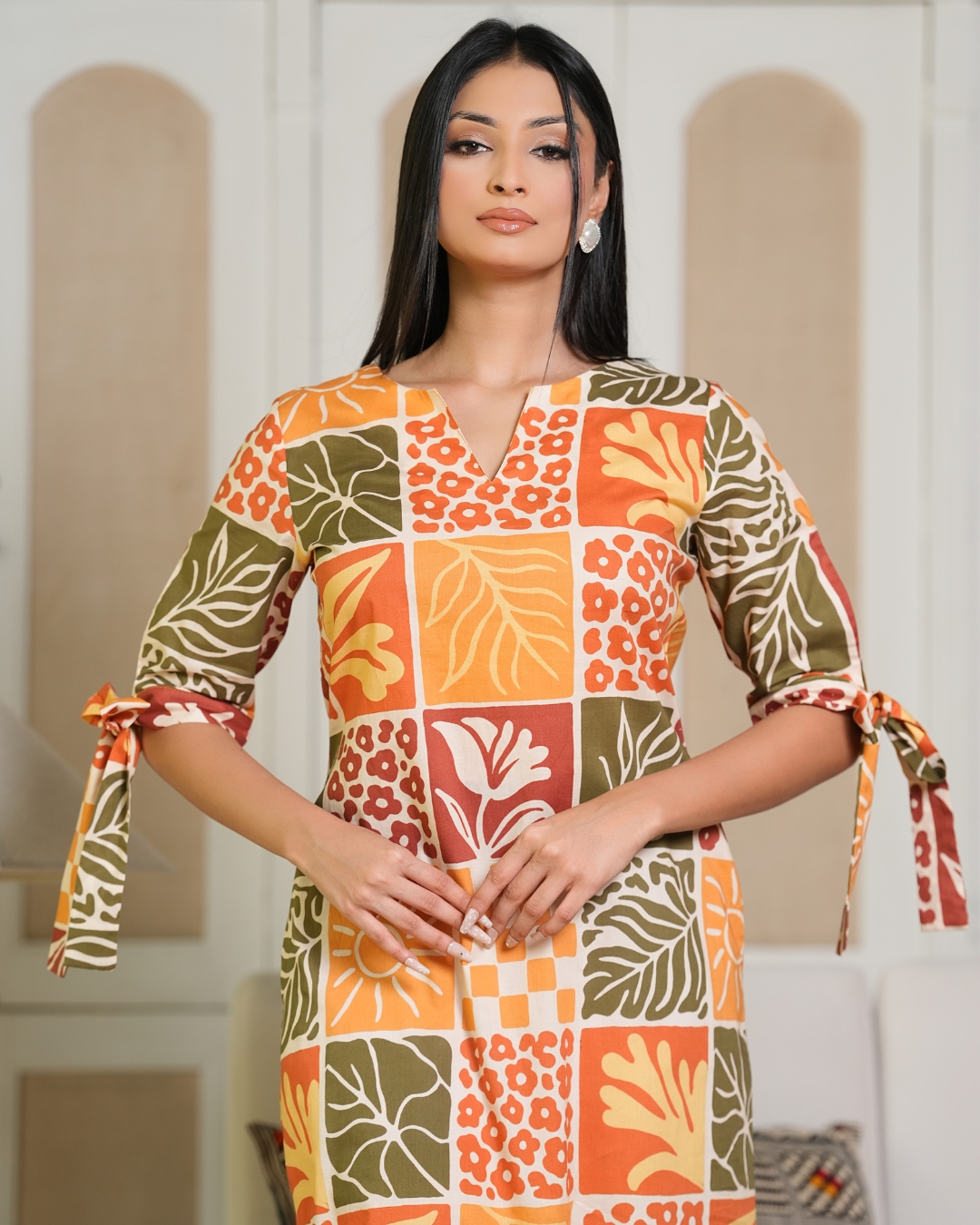 Sleeve Tied-Up Tropical Patterned Short Dress
