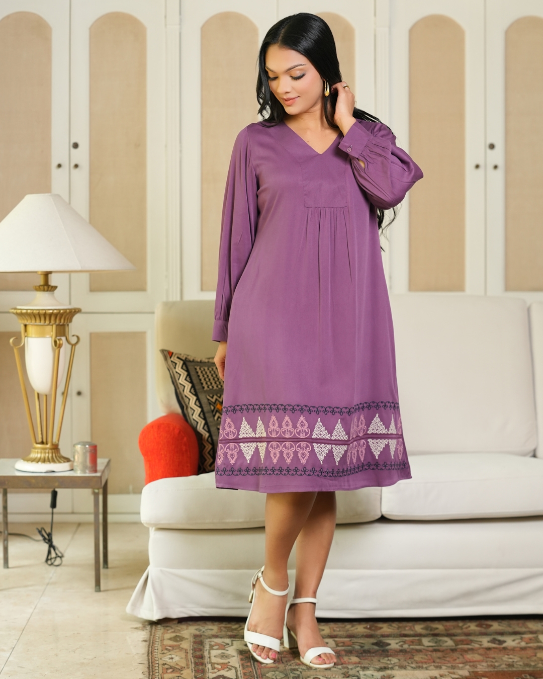 Relaxed Fit Embroidery Detail Puff Sleeve Short Dress - Image 3