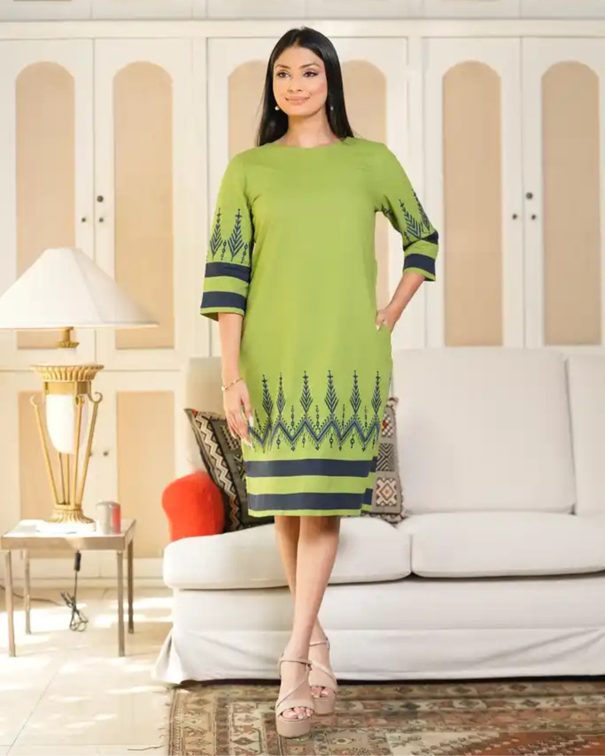 Geometric Embroidered Contrast Detailed Short Dress