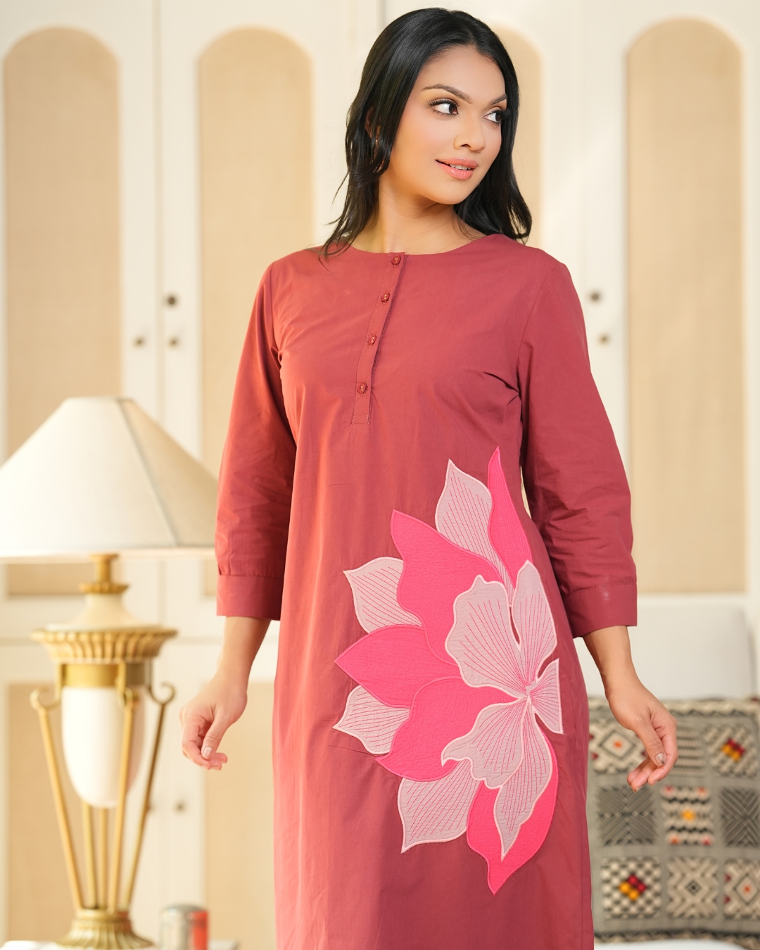 Floral Appliqué Detail Midi Dress - Image 2