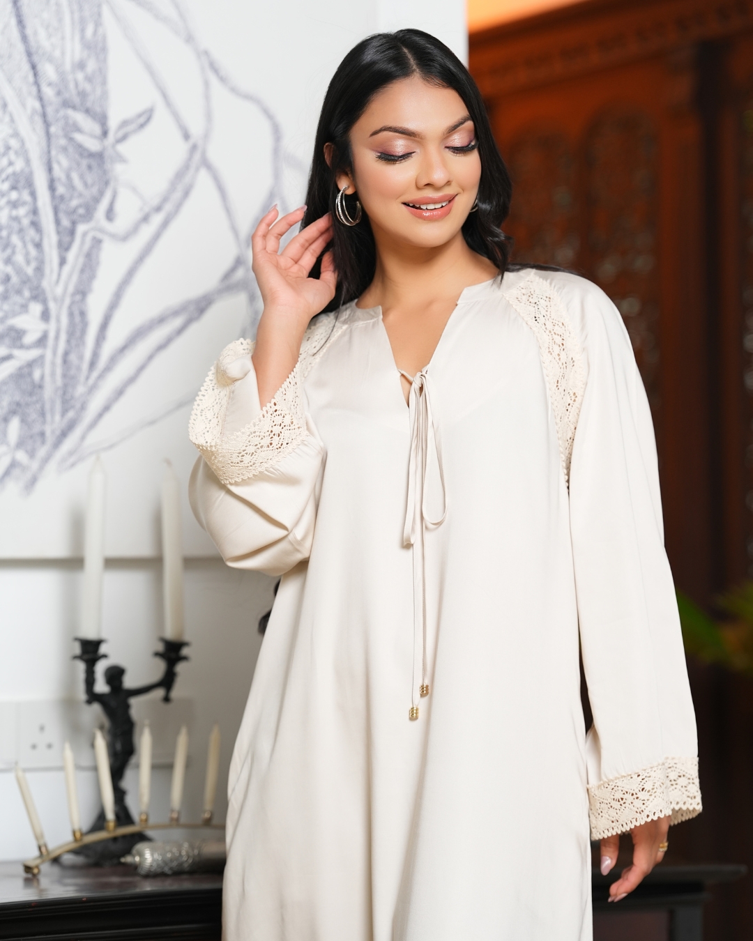 Lace Detail Front Tie-Up Relaxed Fit Maxi dress - Image 2