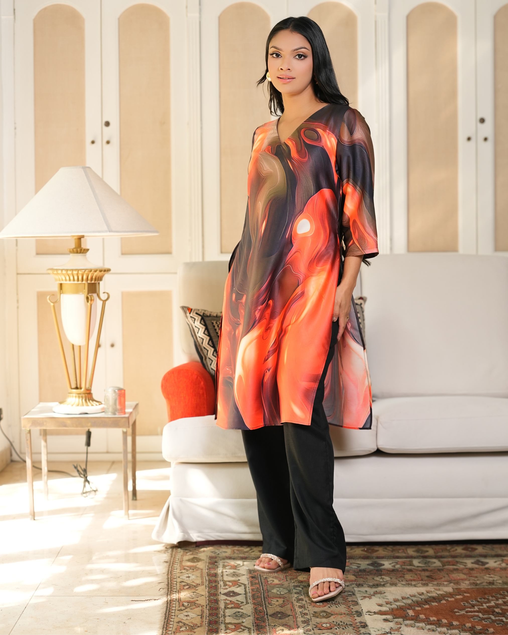 Abstract Wave Patterned V-Neck Kurta Top - Image 5