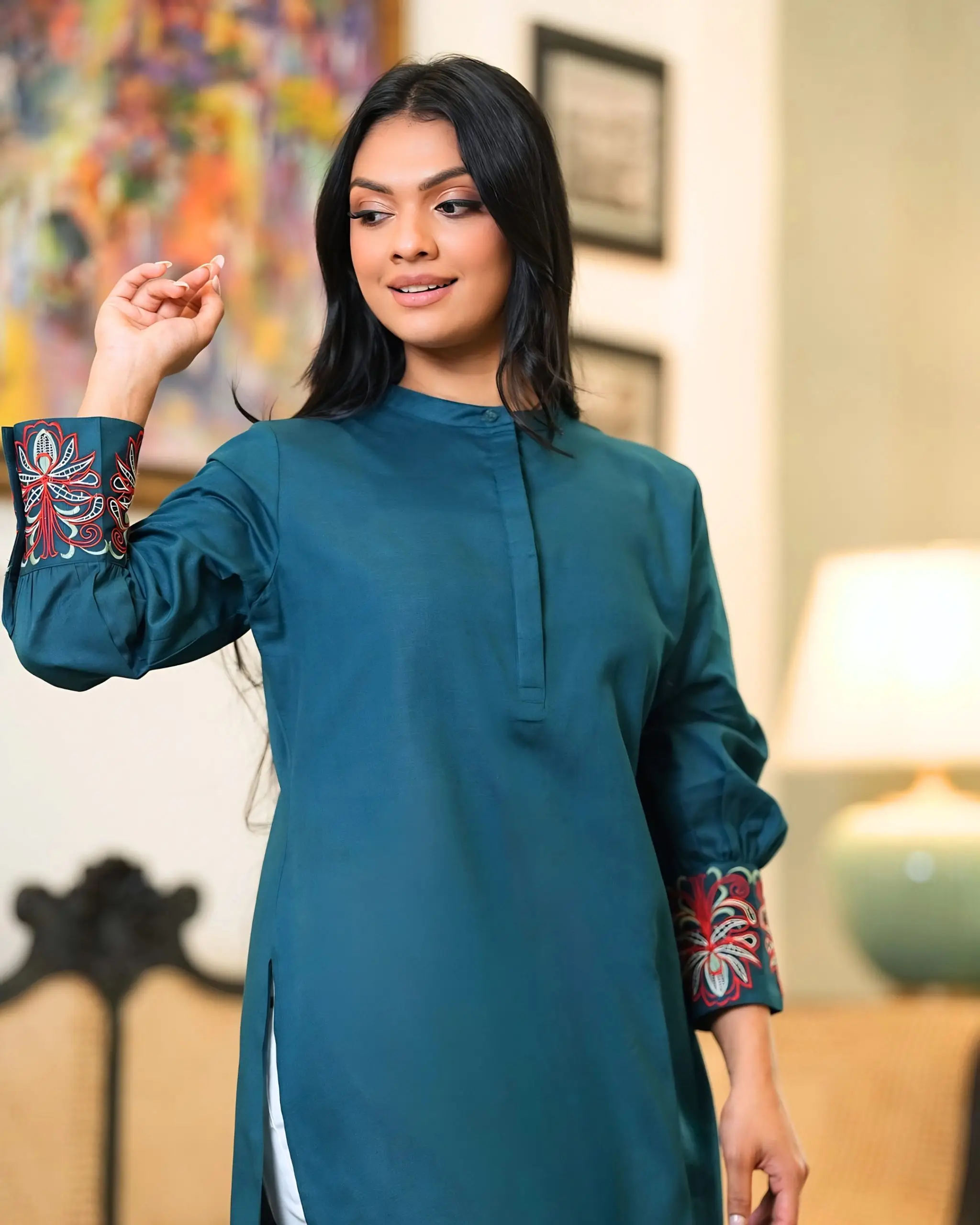 Floral Motif Embroidery Detail Kurta Top - Image 2