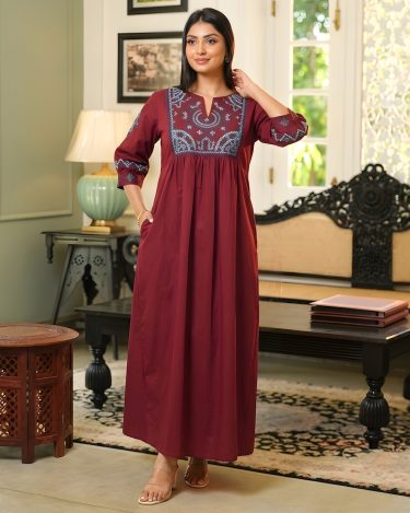 Relax Fit Embroiderd Midi Dress