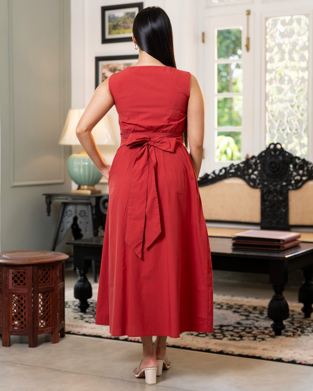 Sleeveless Boat Neck Midi Dress With Hip Detail - Image 8