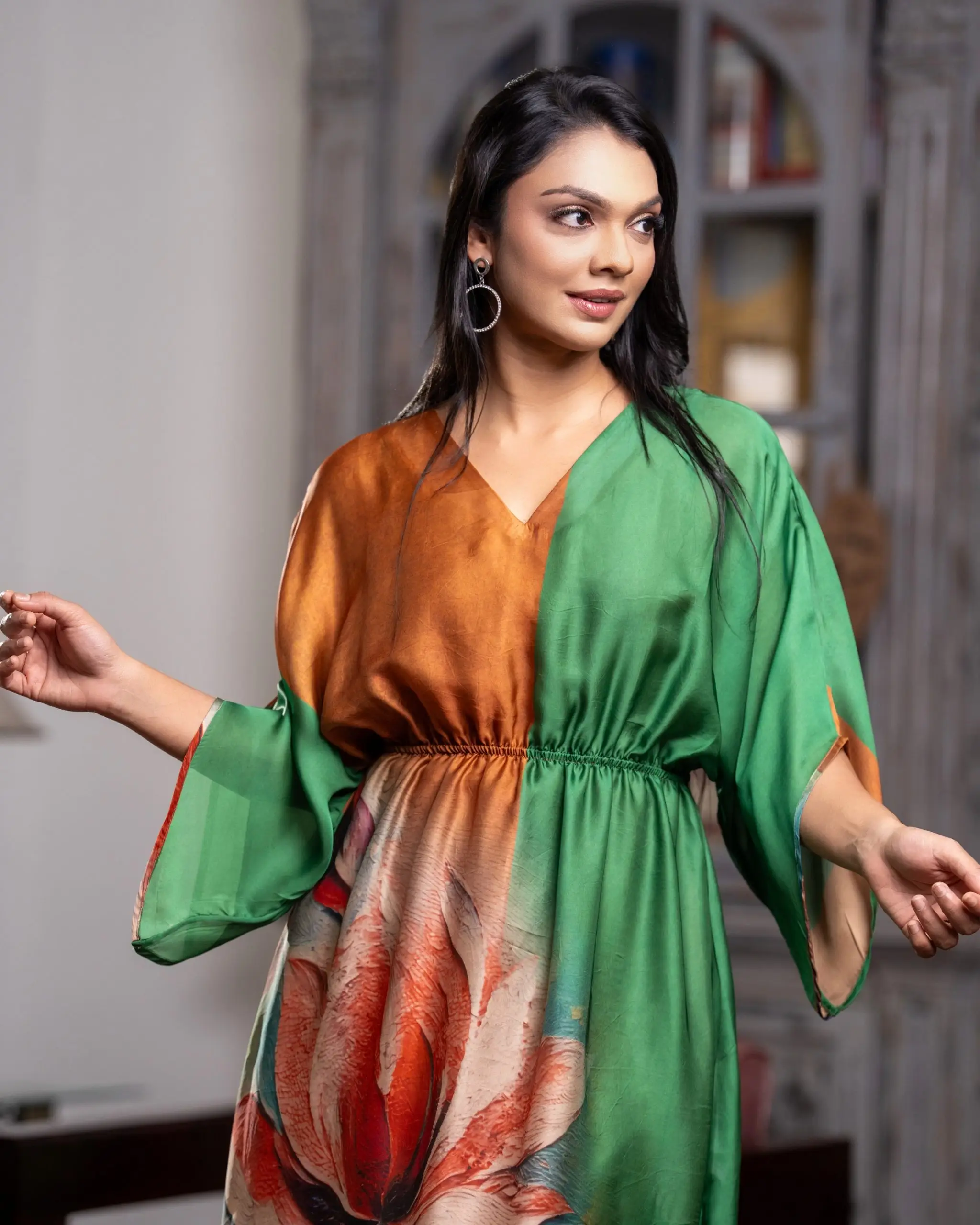 Asymmetric Color-Block Placement-Print Kaftan Maxi - Image 5