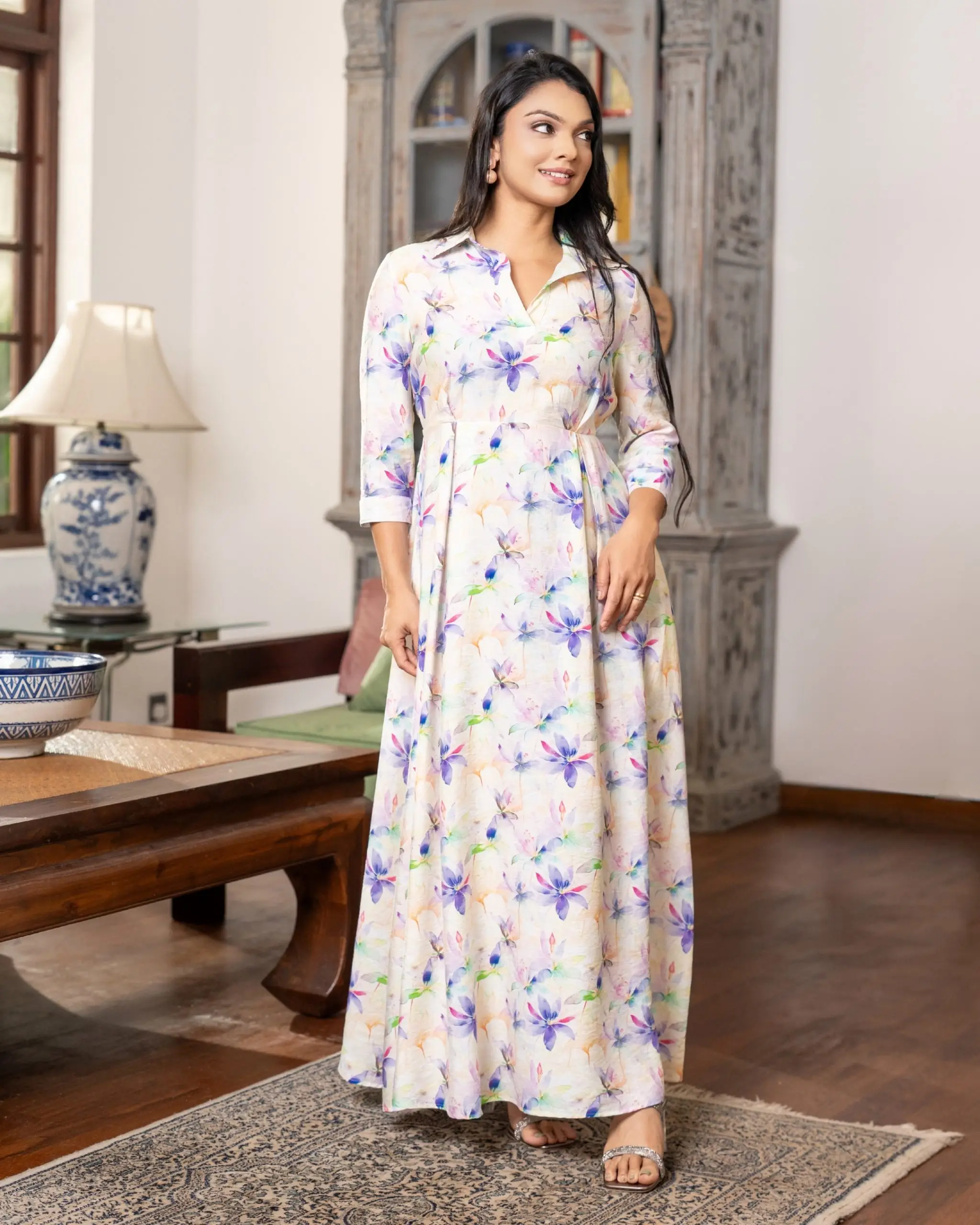 Floral Patterned Collar Detail Maxi Dress - Image 4