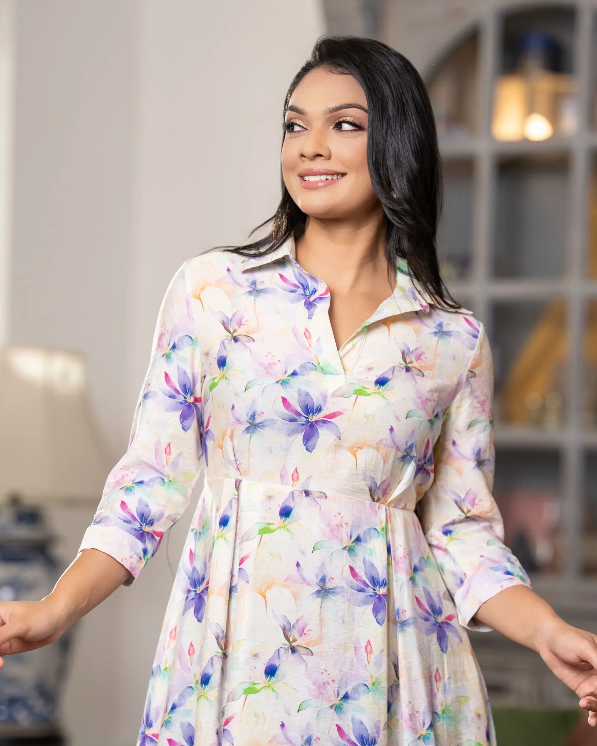 Floral Patterned Collar Detail Maxi Dress - Image 2