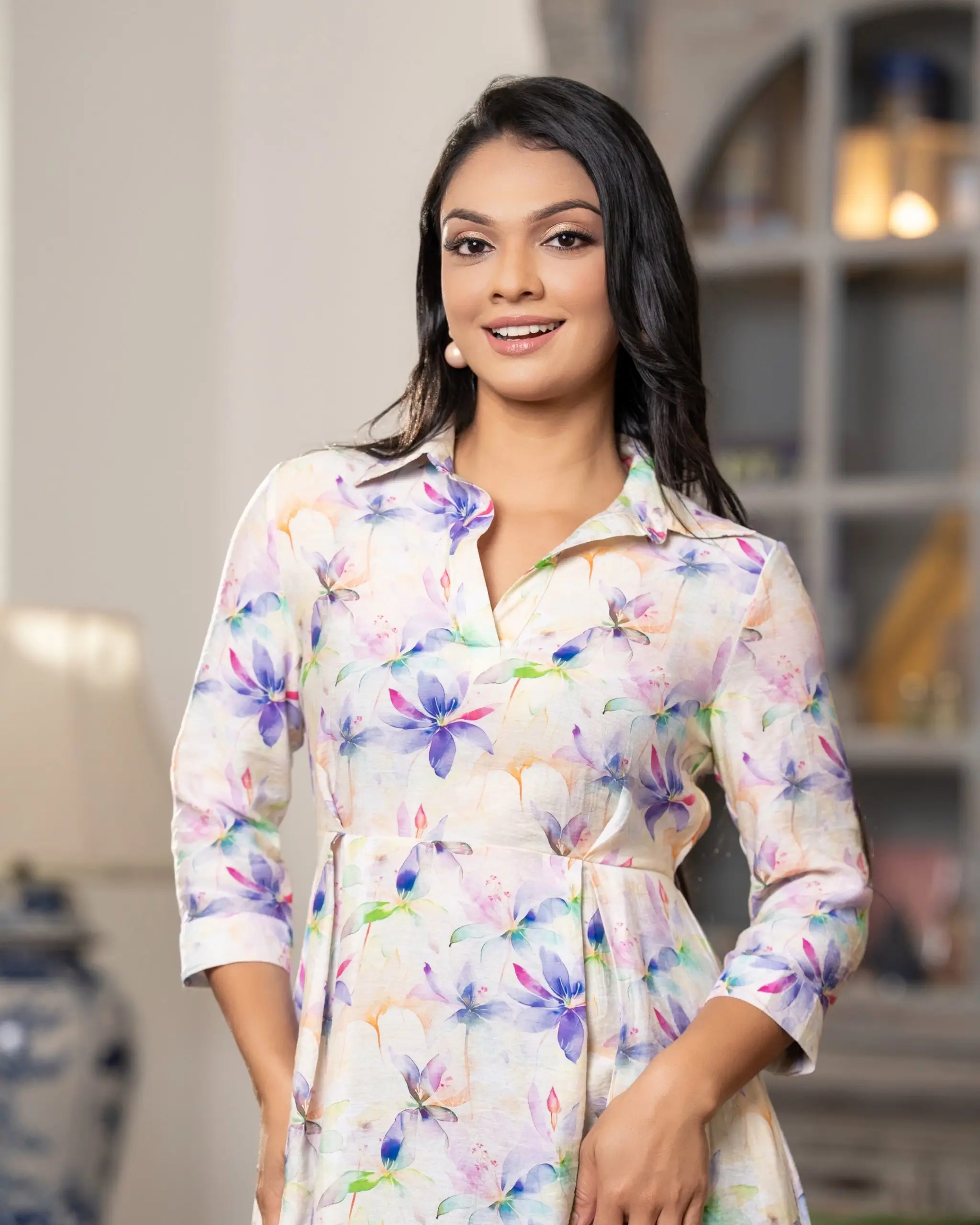 Floral Patterned Collar Detail Maxi Dress