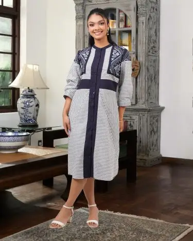 Color Contrast  Embroidery Midi Dress