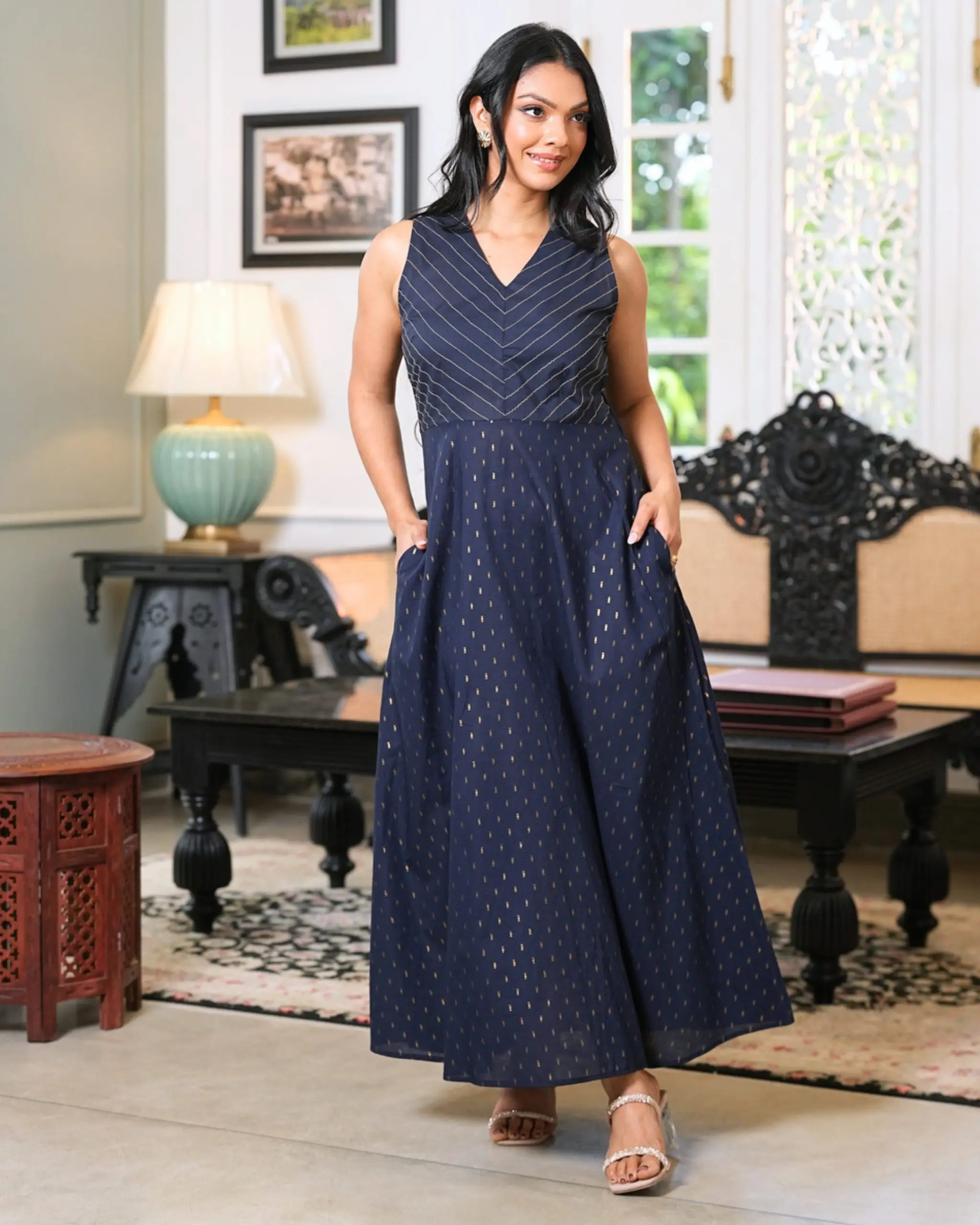 Sleeveless Maxi Dress with Thread Details - Image 3