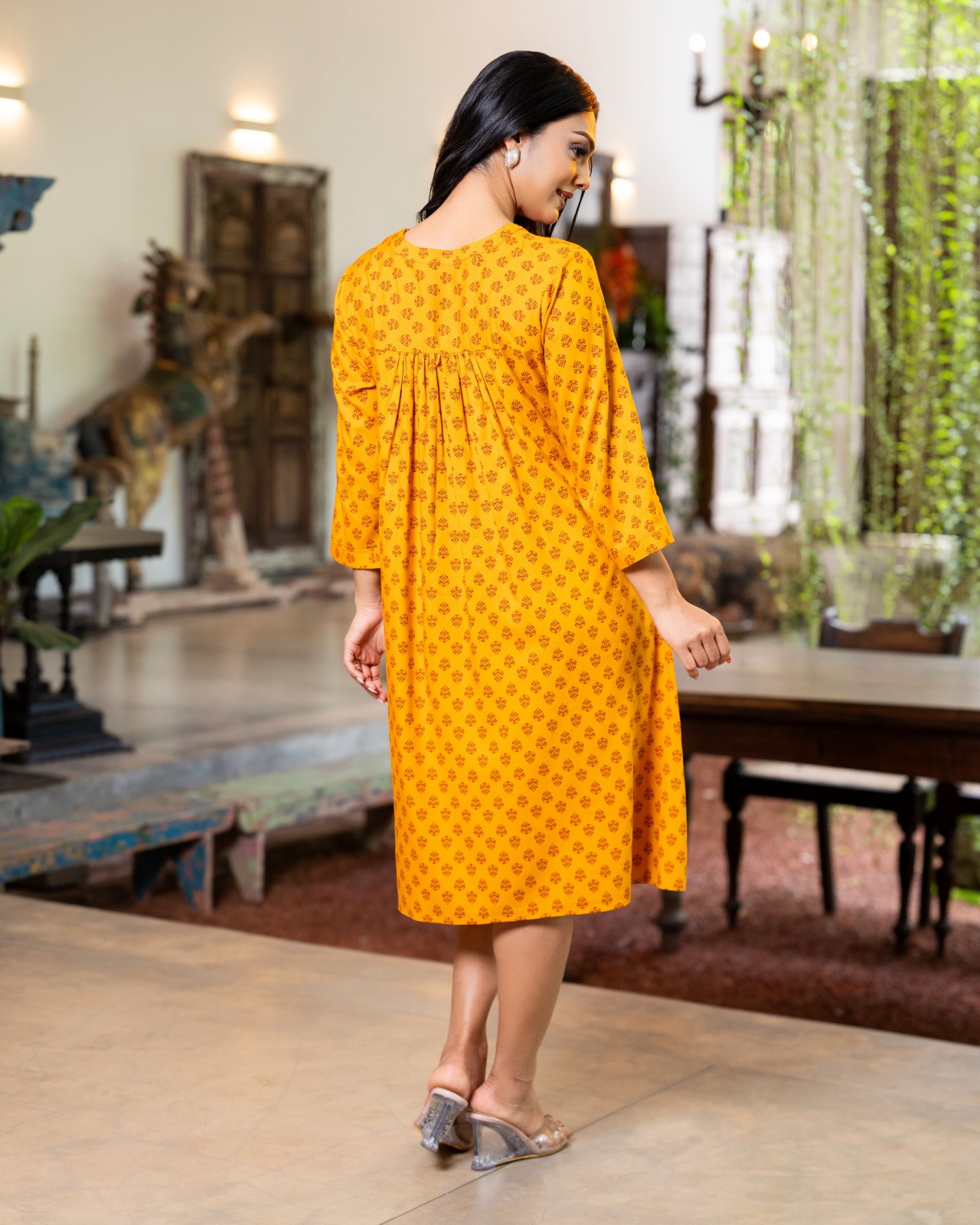 Beadwork Detailed Summer Moss Empire Short Dress - Image 4