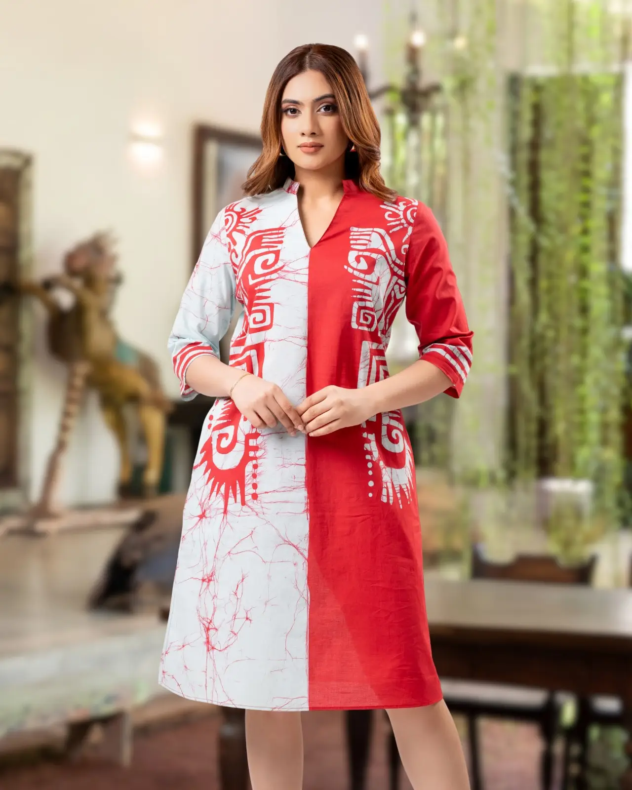 Crimson Frost Mandarine Notch Neck Batik Short Dress - Image 4