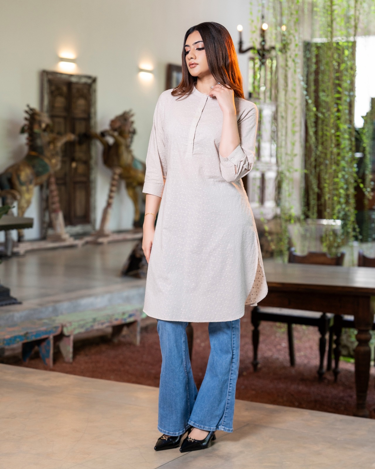 Button Down Curved-Hem Tunic Kuruta Top - Image 3